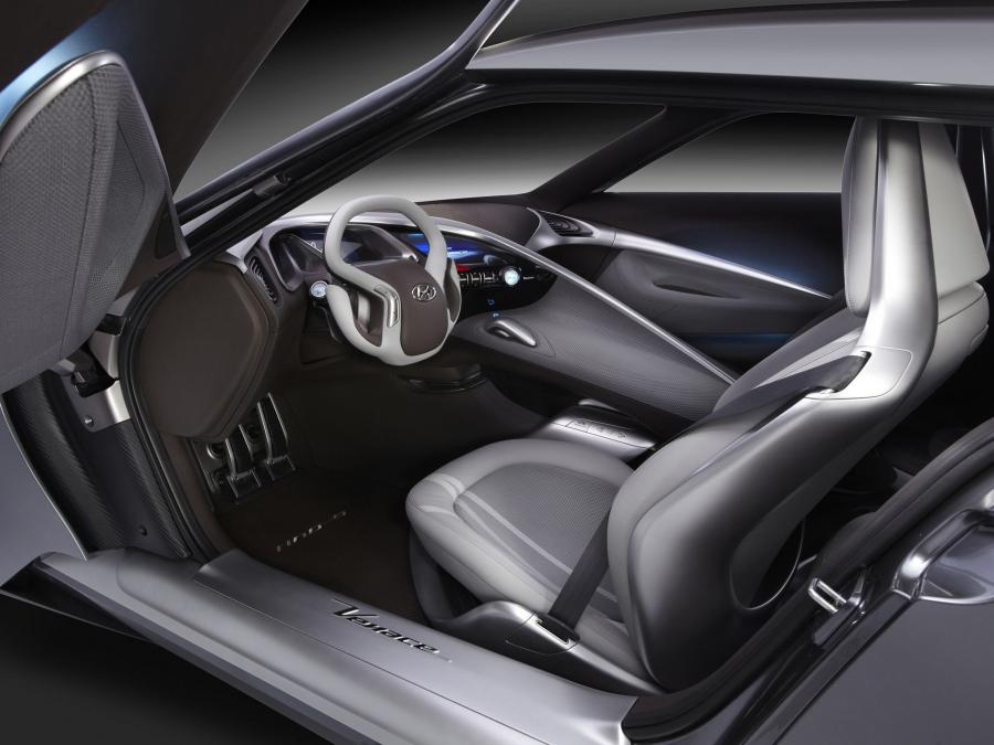  Hyundai HND-9 Venace Concept 2013 года  (фото 6 из 7)